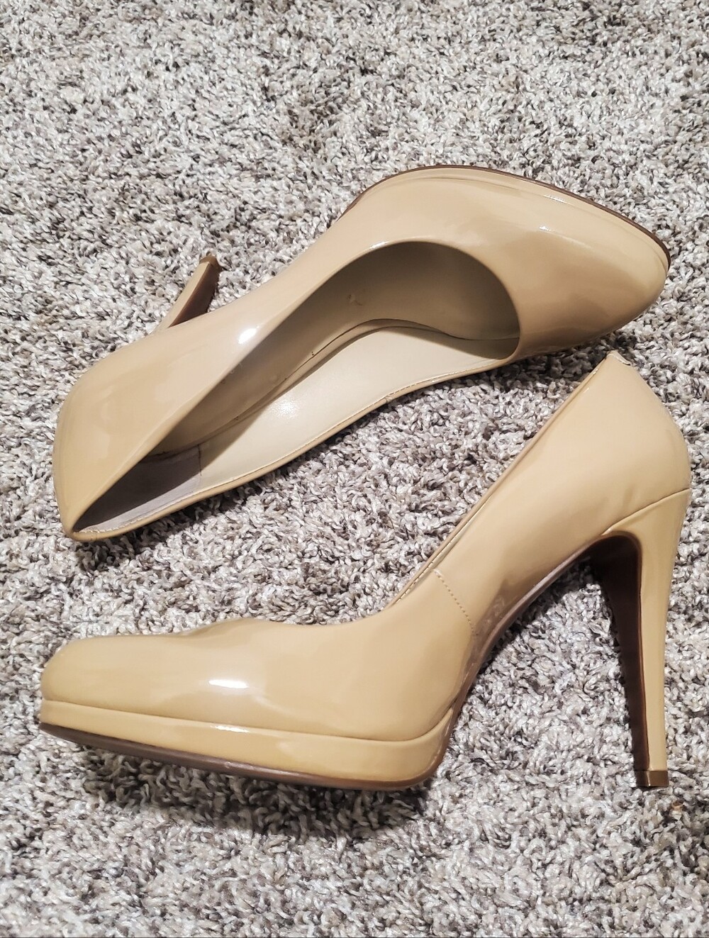 NIB Nine West GOLAR Pumps, Women's Size 8.5